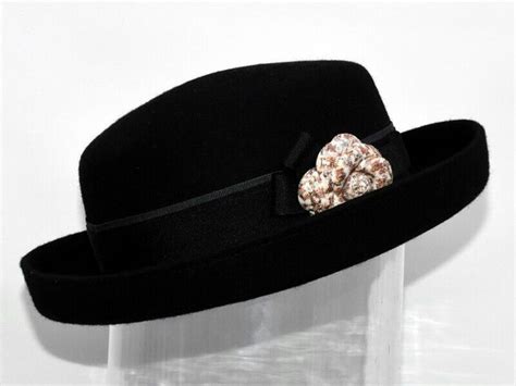 sombreros coco chanel|coco chanel mujer.